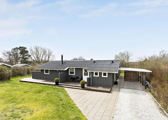 Дом отдыха 3 Bedroom Beautiful In *