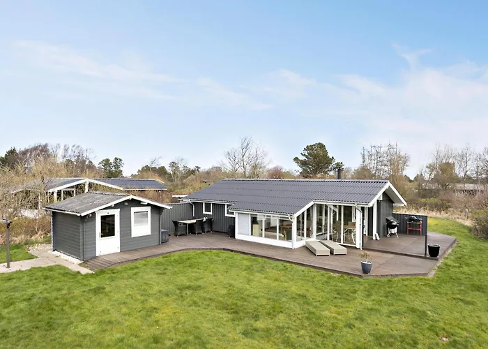 Holiday home 3 Bedroom Beautiful In *