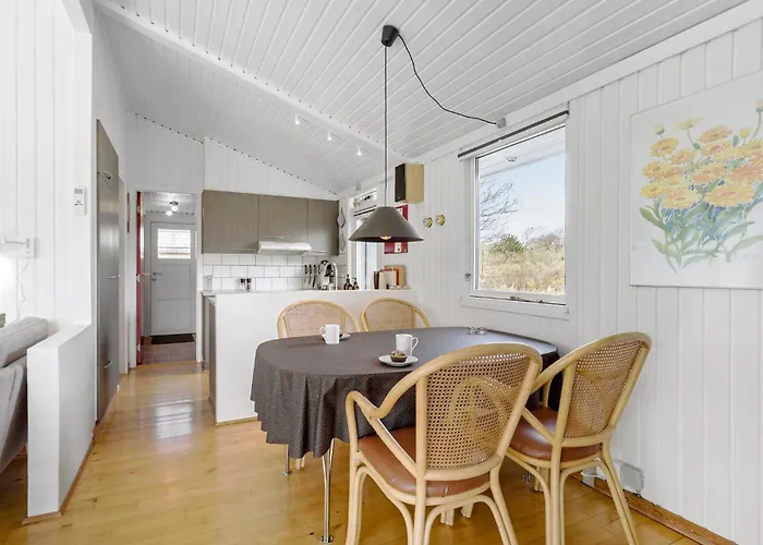 Дом отдыха 3 Bedroom Beautiful In